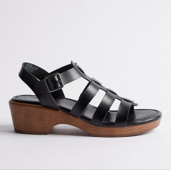 NWT Torrid Fisherman Sandals Heel Block 8.5 Extra wide (fits 9 easily) - Picture 1 of 5